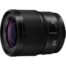 Panasonic Lumix S 18mm f/1.8 lens